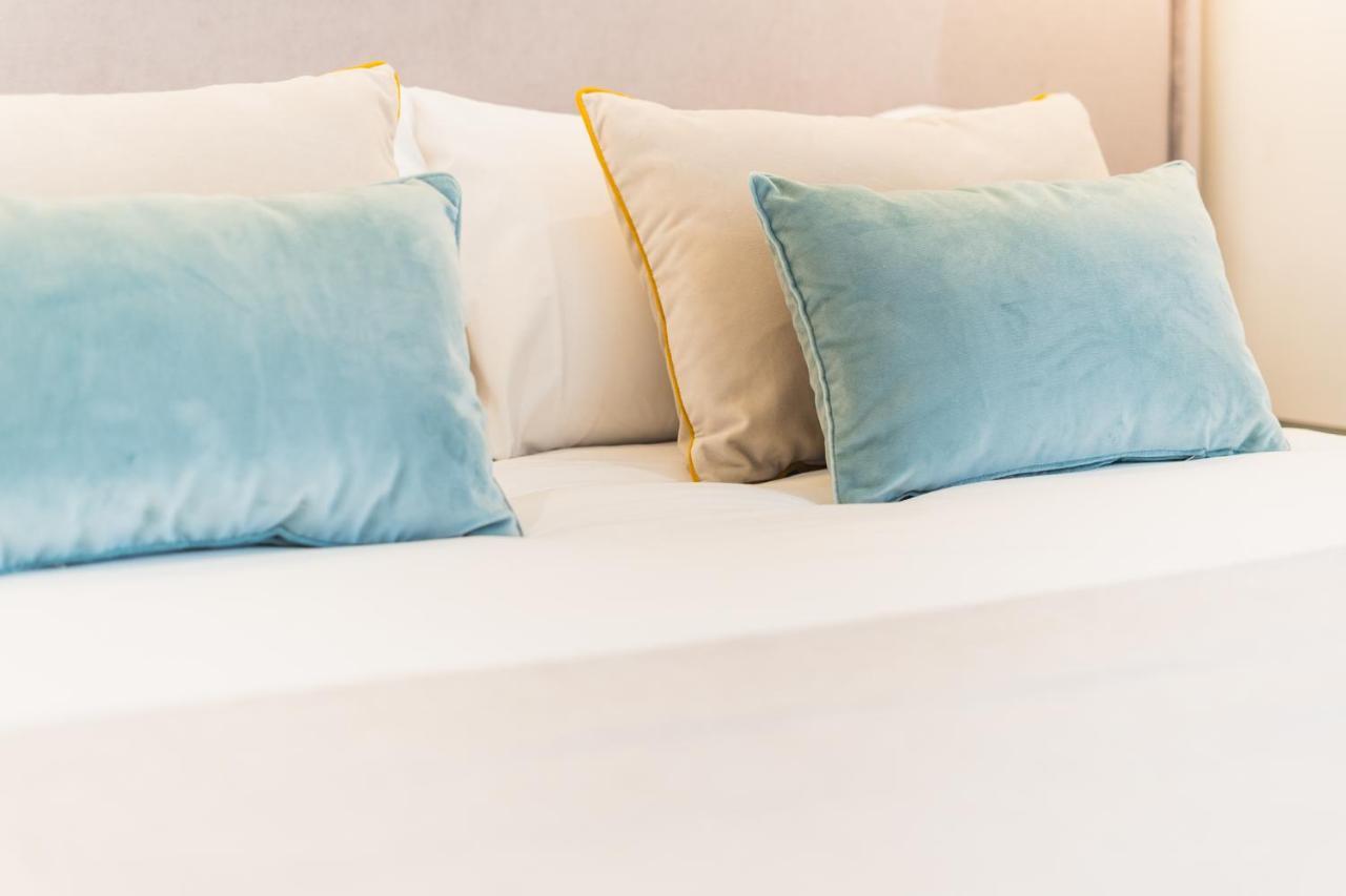Debambu Suites มาลากา ภายนอก รูปภาพ