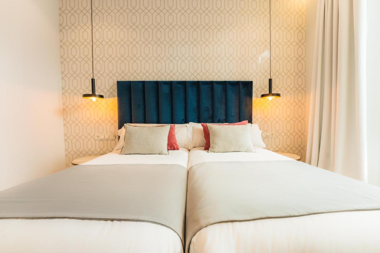 Debambu Suites มาลากา ภายนอก รูปภาพ