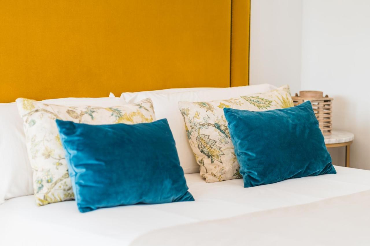 Debambu Suites มาลากา ภายนอก รูปภาพ